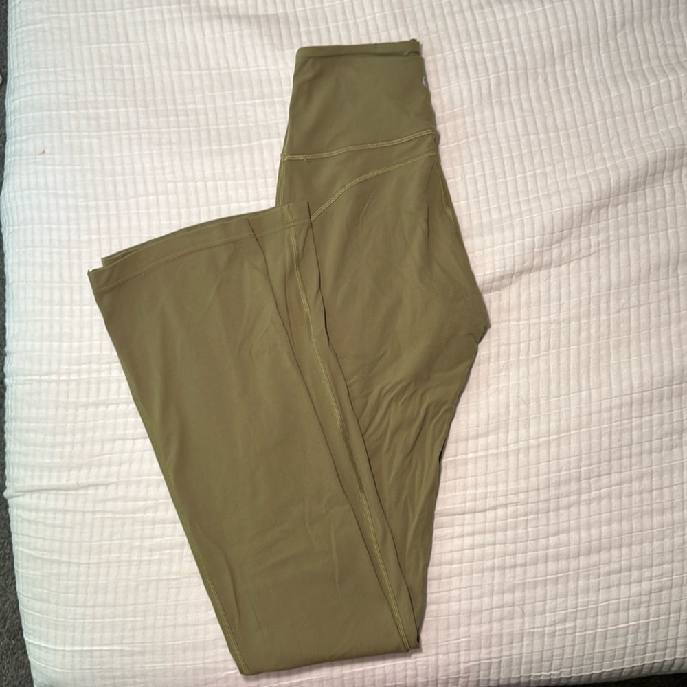 Hi-rise nulu flare pant